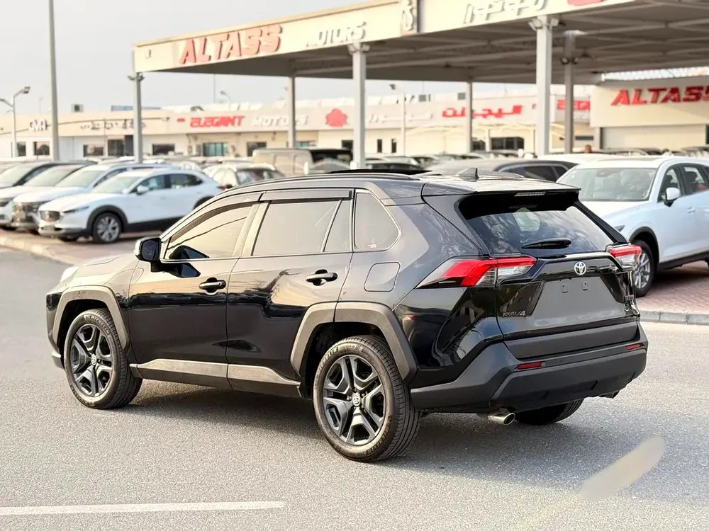 Toyota Rav 4 Platinum - 2022 - Japanese Specs - PANORAMIC ROOF- well Maintained - Image 18