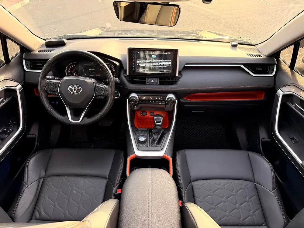 Toyota Rav 4 Platinum - 2022 - Japanese Specs - PANORAMIC ROOF- well Maintained - Image 6