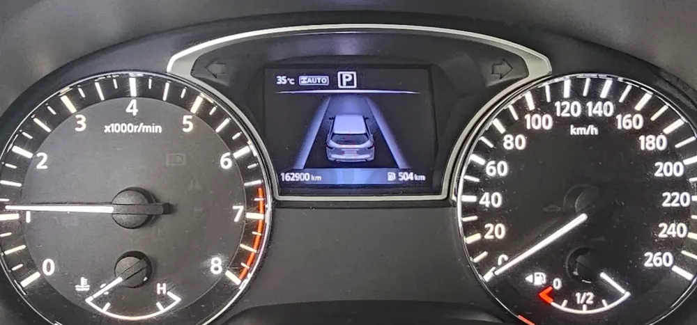 2016 Pathfinder – Only Serviced at Nissan – 1 Owner – Excellent Condition - Image 5