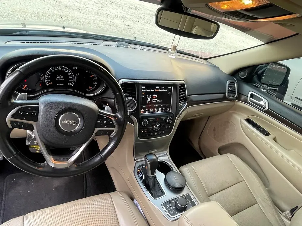 Jeep Grand Cherokee Limited 2018 | GCC Specs | Pristine Condition - Image 4