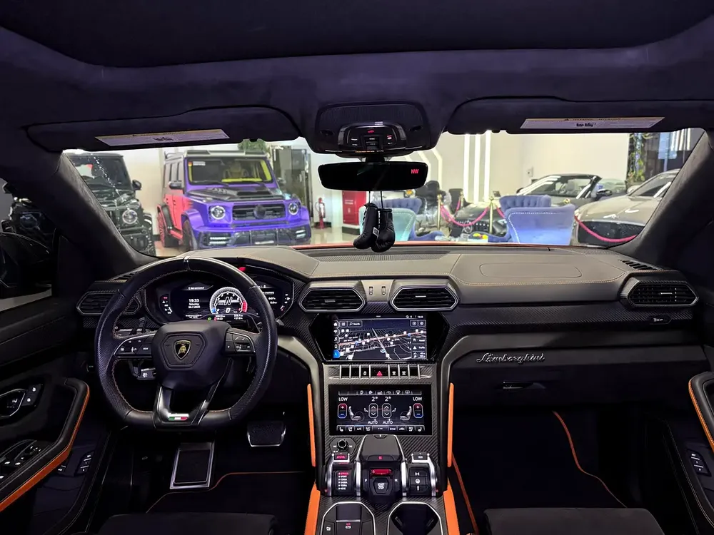 2021 Graphity Capsule Urus / Under Warranty and Service Contract till 2027 - Image 10
