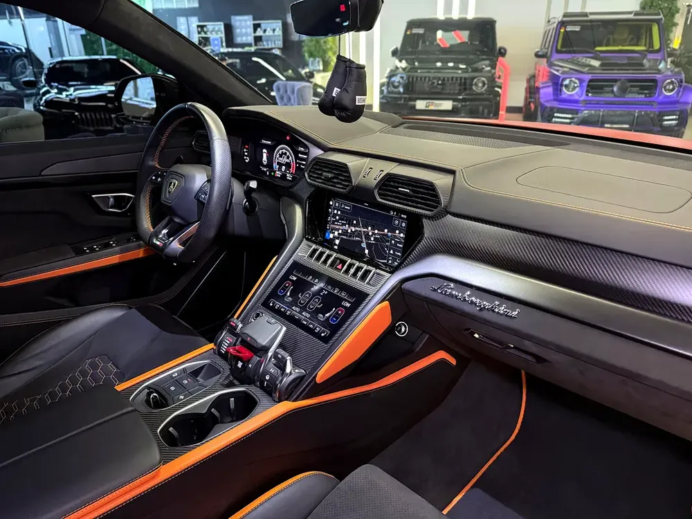 2021 Graphity Capsule Urus / Under Warranty and Service Contract till 2027 - Image 13