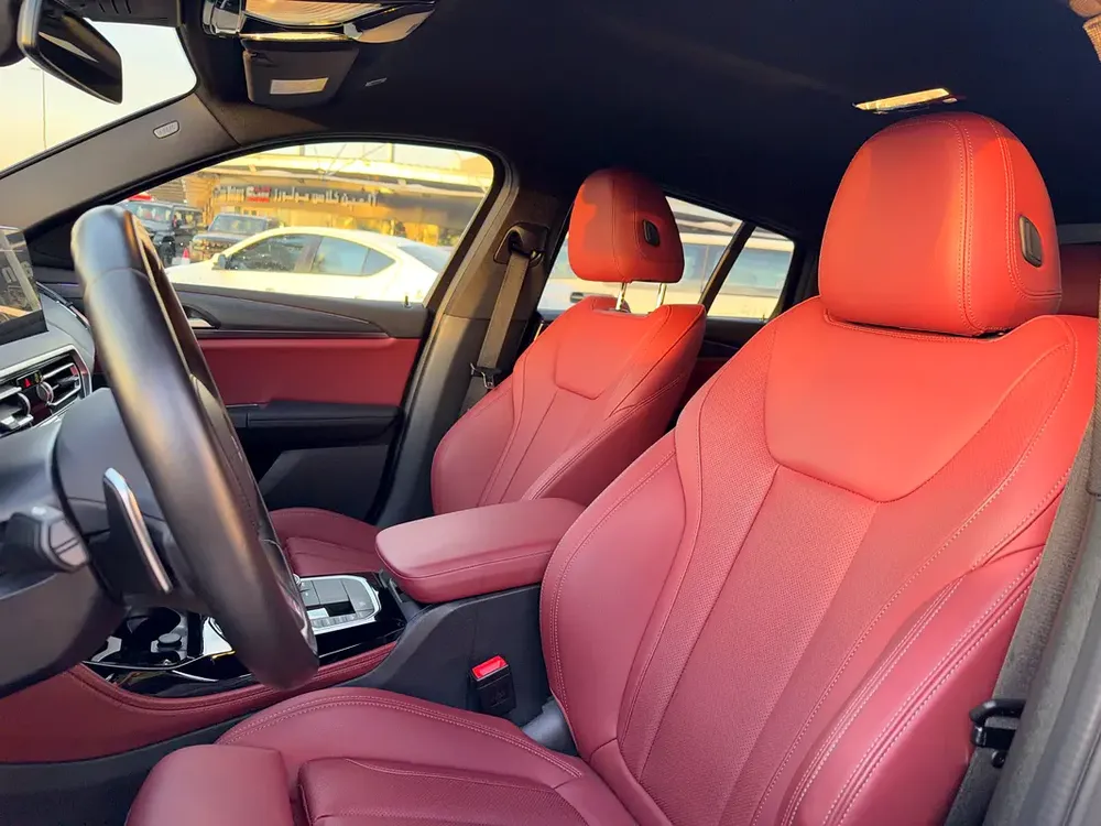 PERFECT CAR TOP OF THE RANGE FULL SERVICE HISTORY VERY LOW MILAGE WARRANTY TILL 2027/6 - Image 10