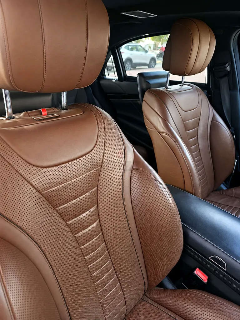 Mercedes S500 2015 GCC Specs | One Owner | AMG Line | Fully Loaded - Image 5