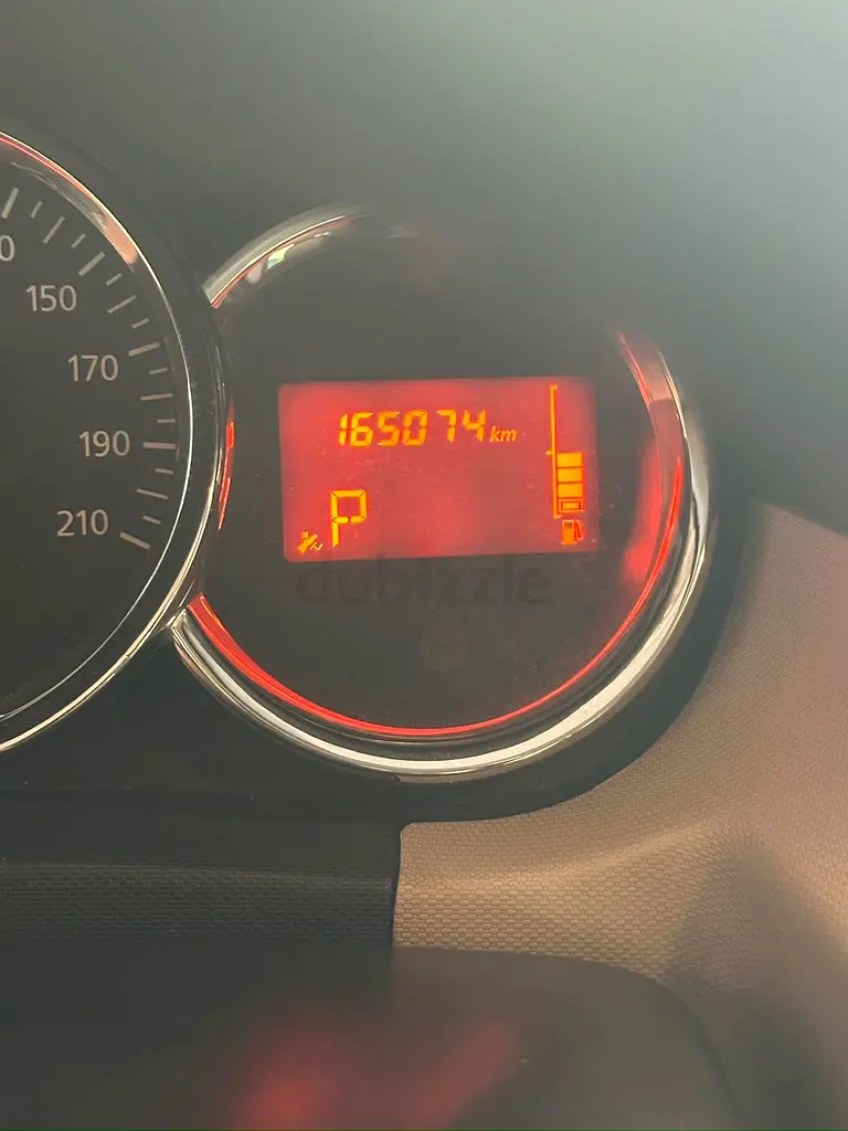 Renault Duster LE 2018 - Excellent Condition - Image 4