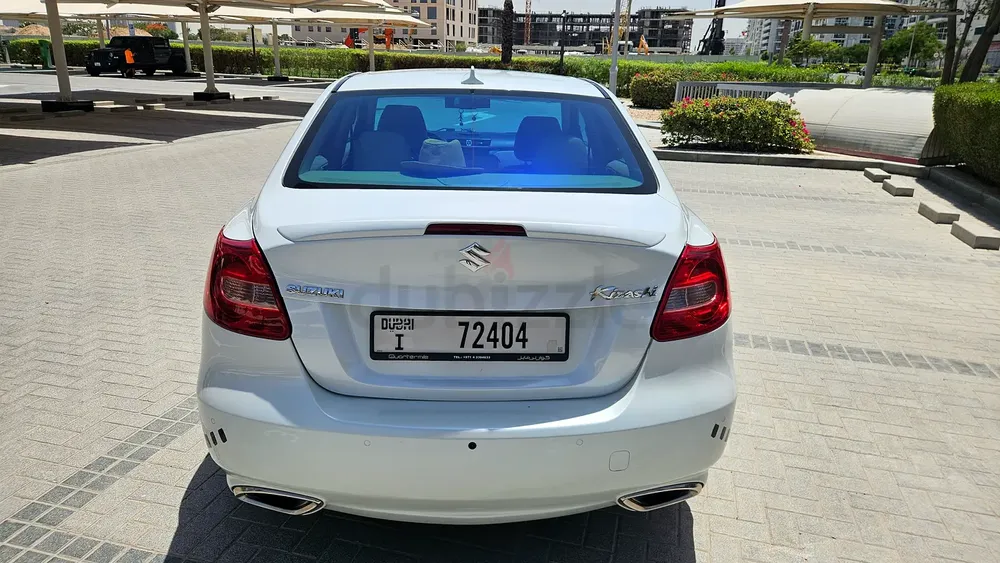Well Maintained Suzuki Kizashi 2016 GCC Specs - Image 10