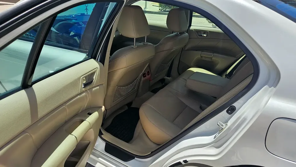 Well Maintained Suzuki Kizashi 2016 GCC Specs - Image 12