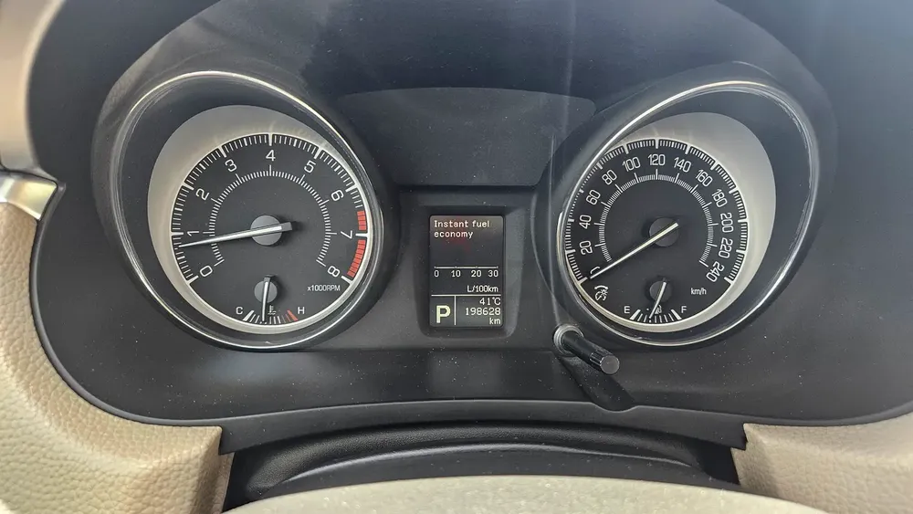Well Maintained Suzuki Kizashi 2016 GCC Specs - Image 14
