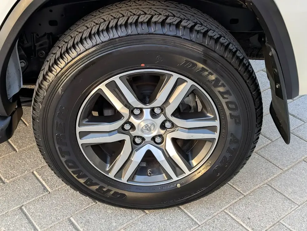 2024 Toyota Fortuner EXR V4 2.7L | GCC Specs | Accident Free | - Image 13