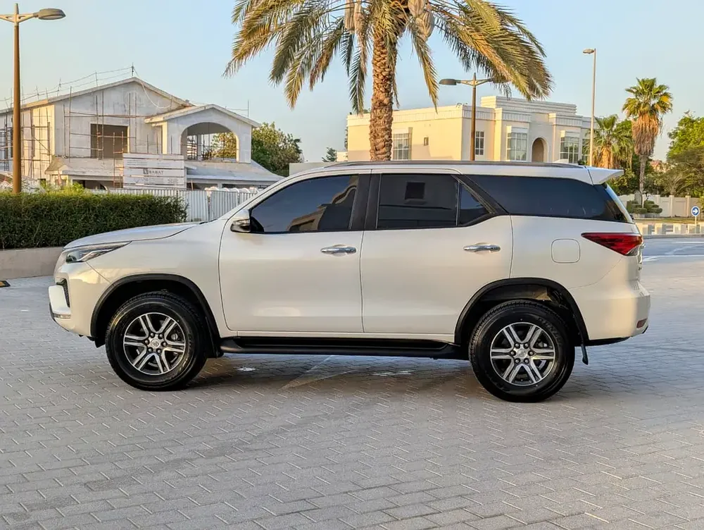 2024 Toyota Fortuner EXR V4 2.7L | GCC Specs | Accident Free | - Image 17