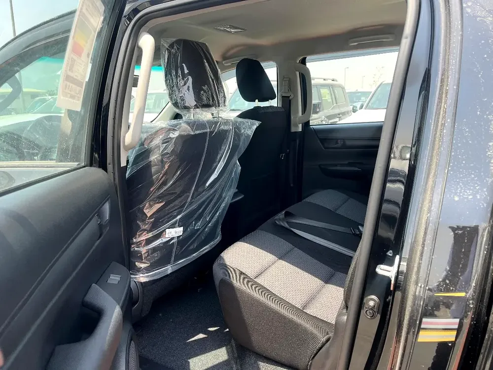 TOYOTA HILUX 2.7L AT BASIC 2026 *EXPORT ONLY* - Image 12