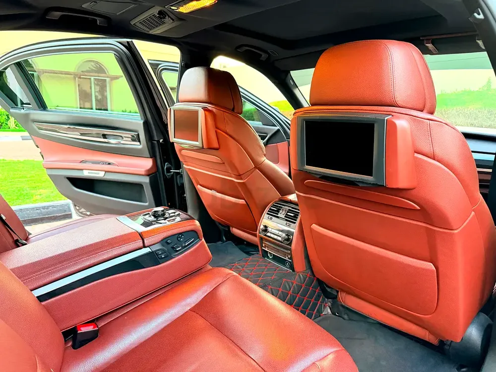 🚘 BMW 750Li – 2012 GCC | Luxury Sedan - Image 13