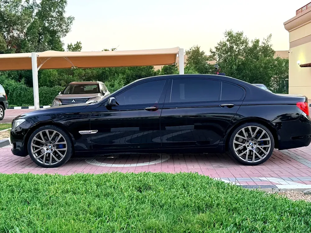 🚘 BMW 750Li – 2012 GCC | Luxury Sedan - Image 4