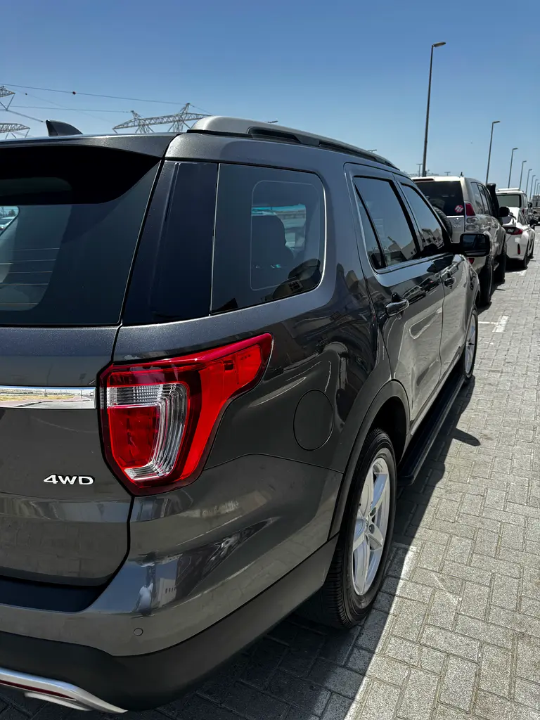 Ford Explorer 2017 (Purchased 2018) – Immaculate Condition | Full Al Tayer Service History - Image 5