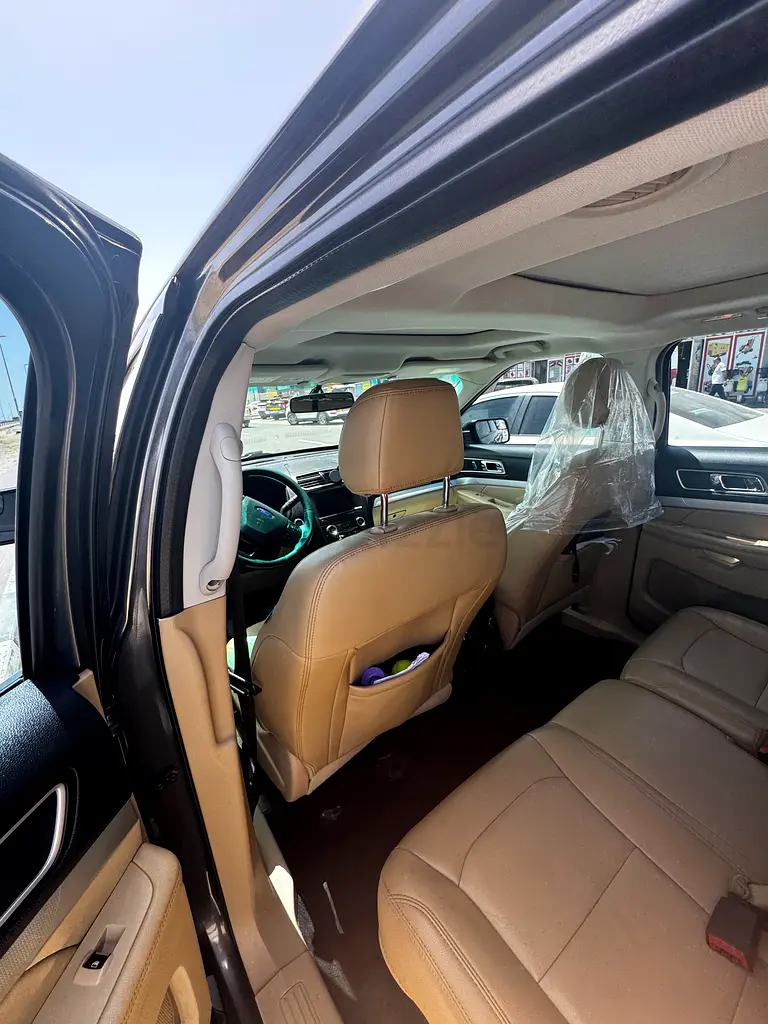 Ford Explorer 2017 (Purchased 2018) – Immaculate Condition | Full Al Tayer Service History - Image 9