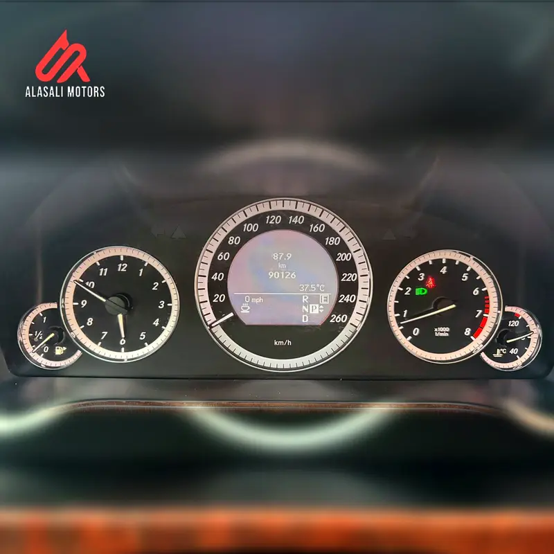 Mercedes Benz E-300 2011 V6 3.0cc  Imported from Korea Gcc  specifications - Image 16