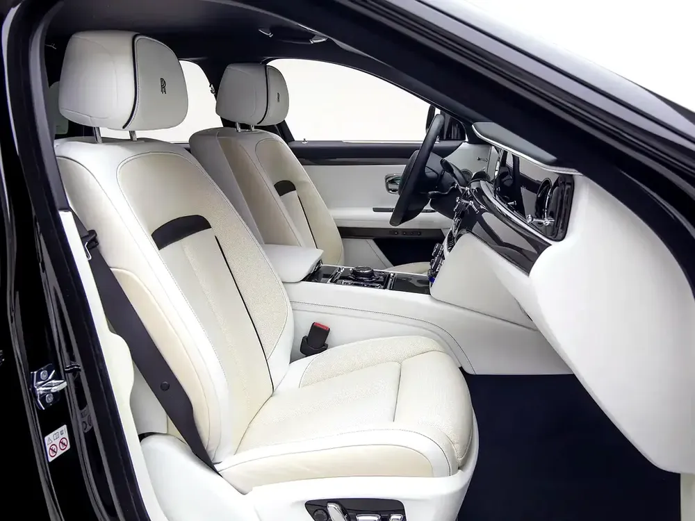 2022 | Rolls Royce | Ghost | Black Badge - Image 10
