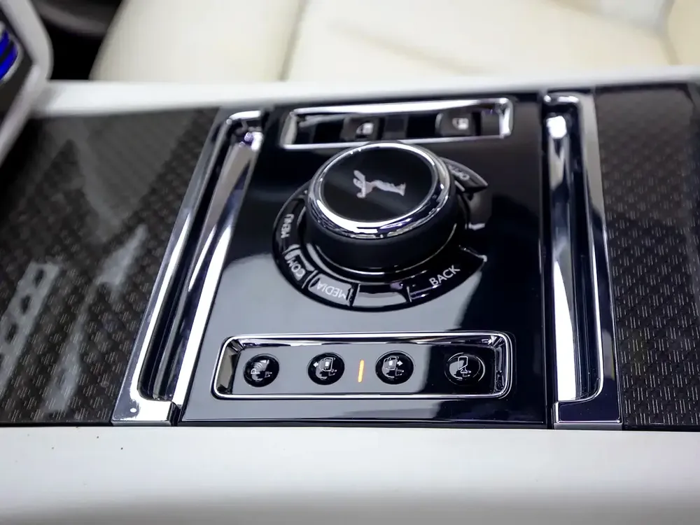 2022 | Rolls Royce | Ghost | Black Badge - Image 12