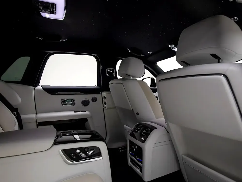2022 | Rolls Royce | Ghost | Black Badge - Image 15