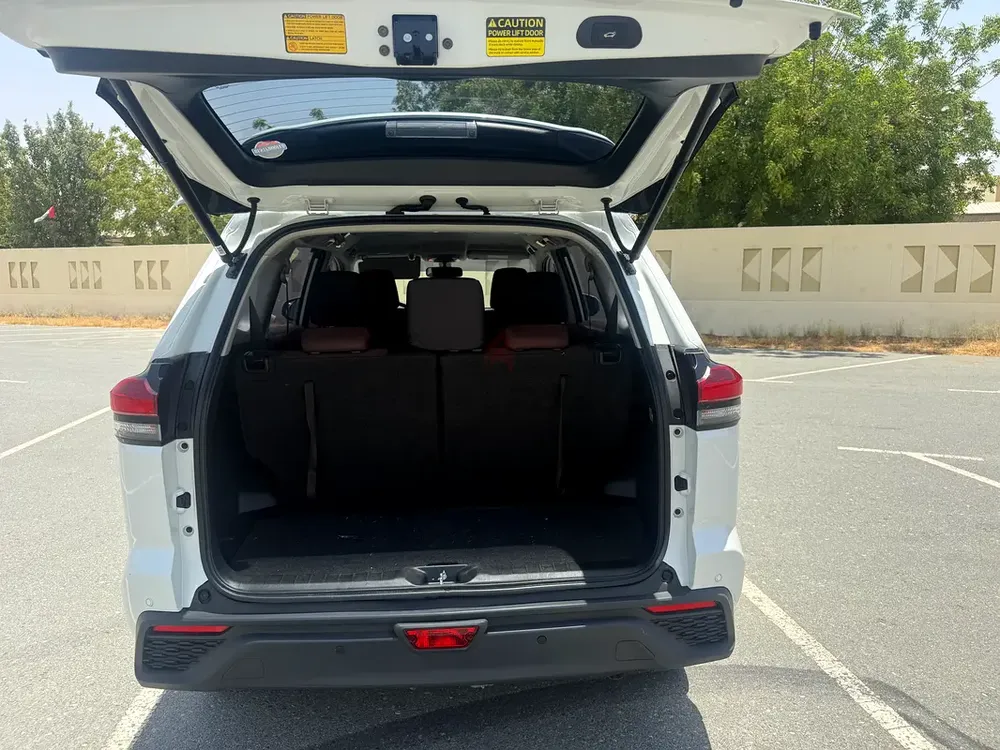 Brand New 2024 Toyota Innova HyCross Hybrid - GCC Specs - Image 20