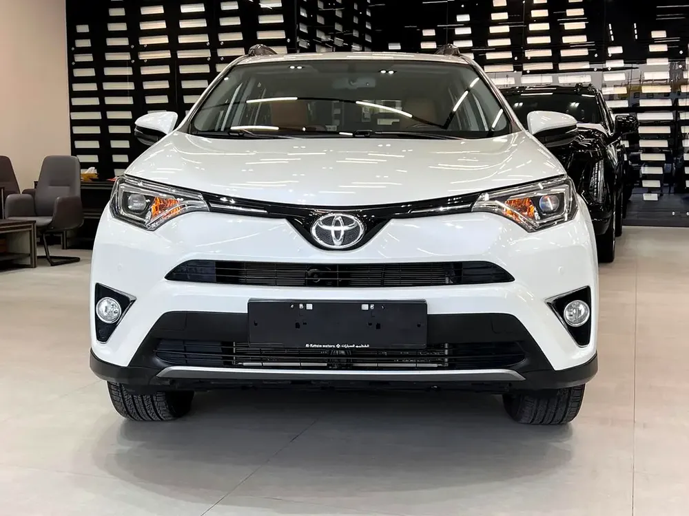 !! 2018 !! Toyota | RAV4 |  VXR | GCC Specs | Full Option | 65000 kms Only - Image 6