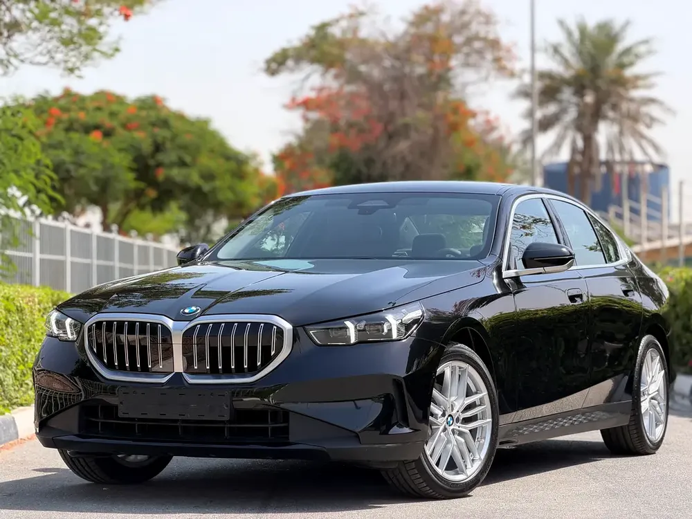 BMW 520i 2026 Under BMW (AGMC) 5 Years Warranty  Service (GCC – Single Owner – Ultra Low Mileag - Image 4