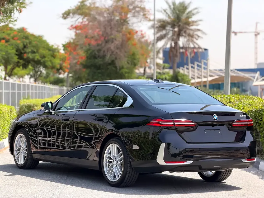BMW 520i 2026 Under BMW (AGMC) 5 Years Warranty  Service (GCC – Single Owner – Ultra Low Mileag - Image 8