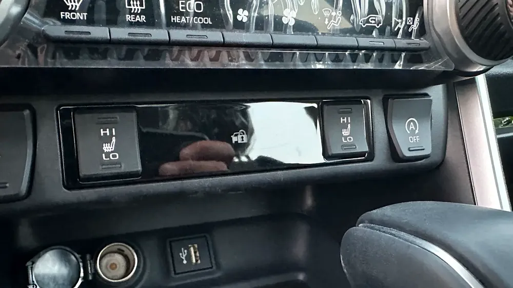 Platinum 4WD 2.0 Engine - Image 11