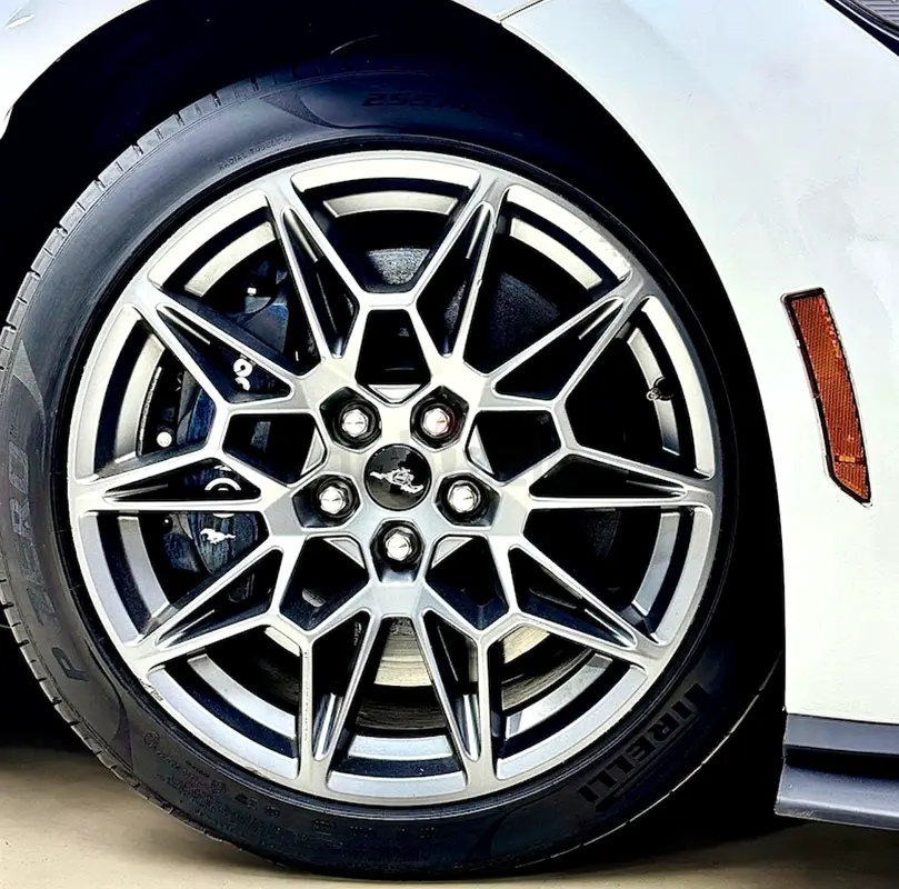 FORD MUSTANG 2024 V8 GT PREMIUM PERFORMANCE PACKAGE • LOWEST MILEAGE • FEW PIECES IN UAE • CHEAPEST - Image 10