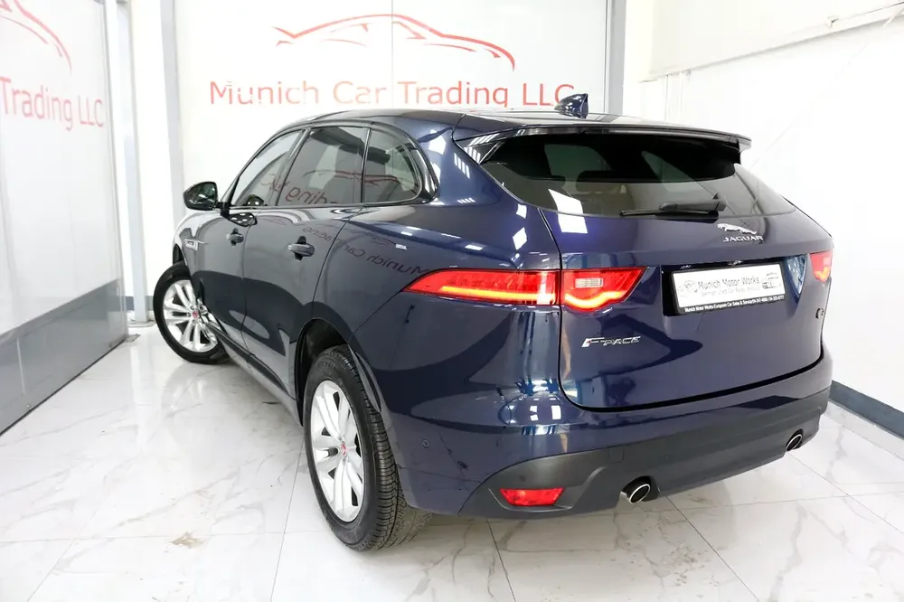 Jaguar F-Pace R-Sport, GCC Super Condition - Image 4