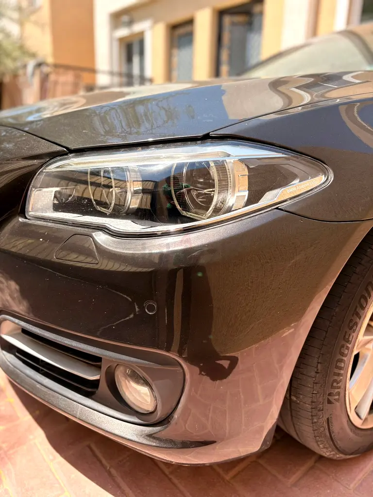 BMW 5-Series 520i Executive - Image 5