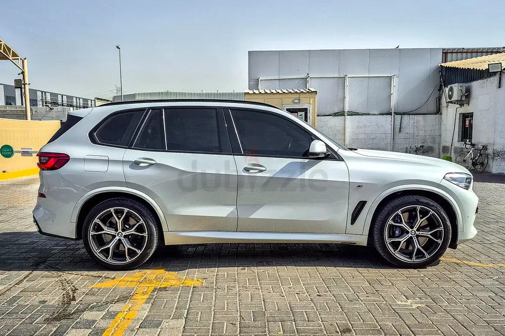 AED 2128/month | 2019 BMW X5 Xdrive 40i | GCC Specs | Ref#426588 - Image 4