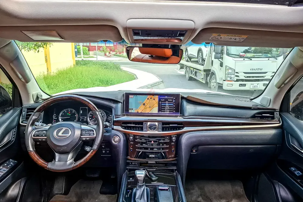 AED 5702/month | 2016 Lexus LX-Series LX 570 Platinum | GCC Specs | Ref#446266 - Image 10
