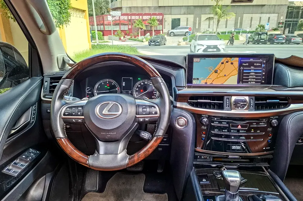 AED 5702/month | 2016 Lexus LX-Series LX 570 Platinum | GCC Specs | Ref#446266 - Image 9