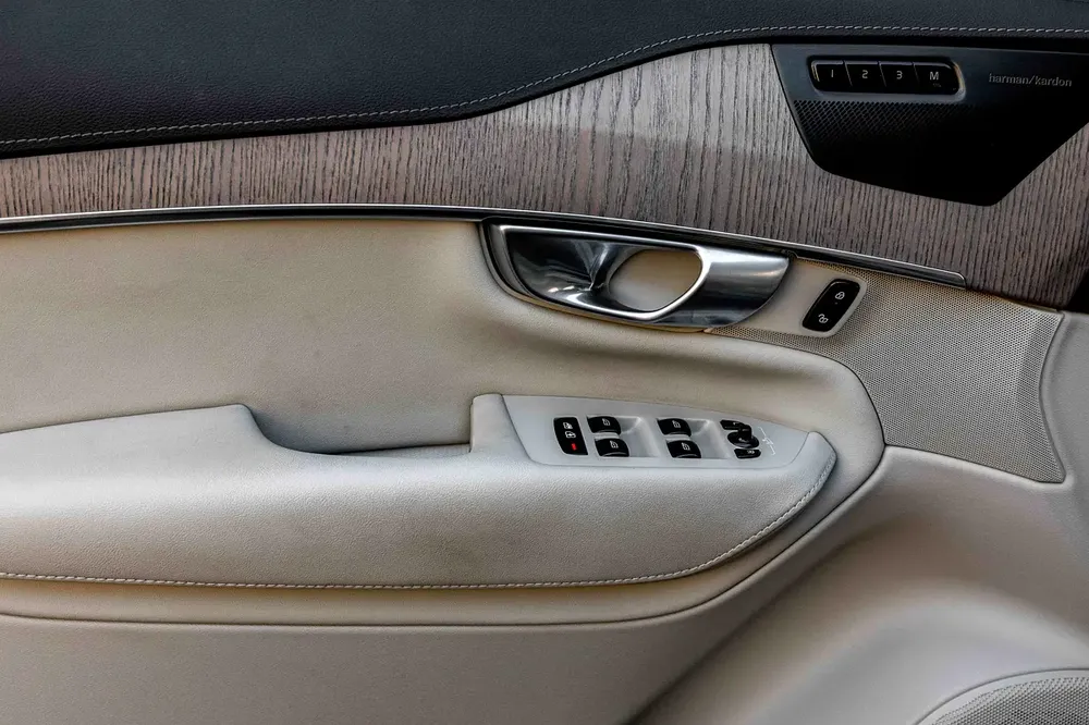 2,938 P.M |  XC90 B5 Plus Bright | 0% Downpayment | AGENCY WARRANTY - Image 14