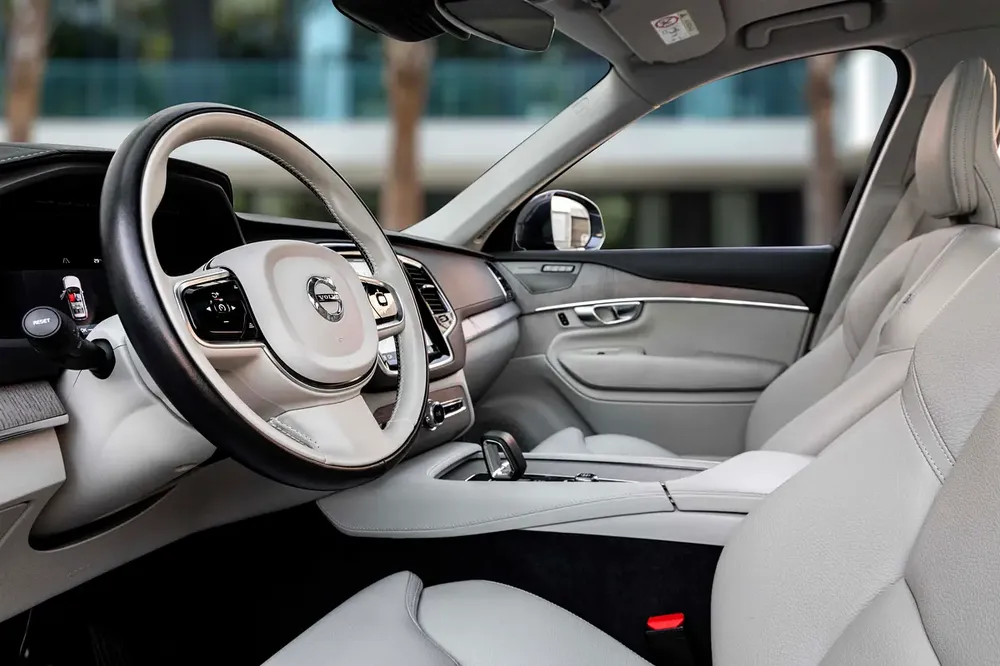 2,938 P.M |  XC90 B5 Plus Bright | 0% Downpayment | AGENCY WARRANTY - Image 9