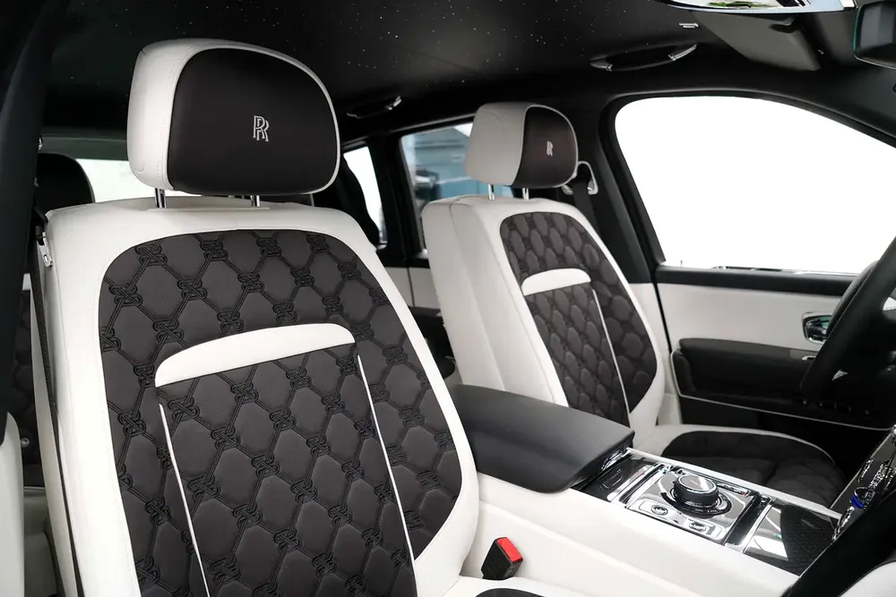 2026 ROLLS ROYCE CULLINAN BLACK BADGE SERIES II / GCC / DEALER WARRANTY AND SERVICE - Image 10