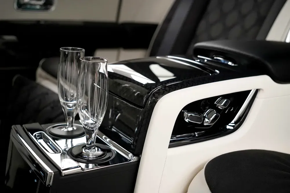 2026 ROLLS ROYCE CULLINAN BLACK BADGE SERIES II / GCC / DEALER WARRANTY AND SERVICE - Image 18