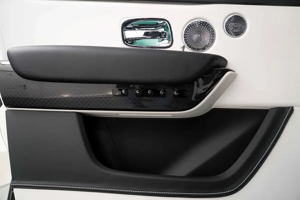 2026 ROLLS ROYCE CULLINAN BLACK BADGE SERIES II / GCC / DEALER WARRANTY AND SERVICE - Image 19