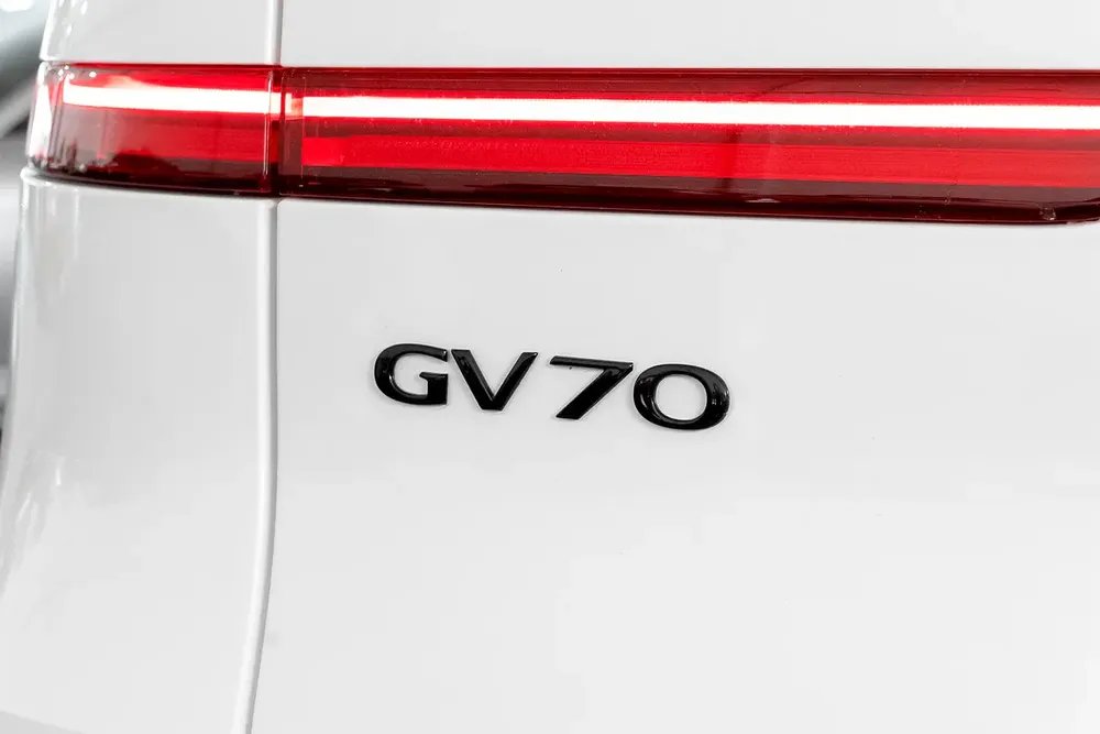 3,950 / 60 months | 0% DP | 2024 Genesis GV70 AWD 2.5L Premium / Genesis Warranty  Service Contract - Image 15