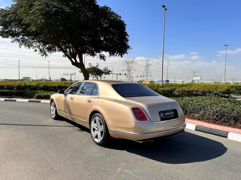 Bentley Mulsanne Special Edition 2011 - GCC Specs - Pristine Condition - Image 4