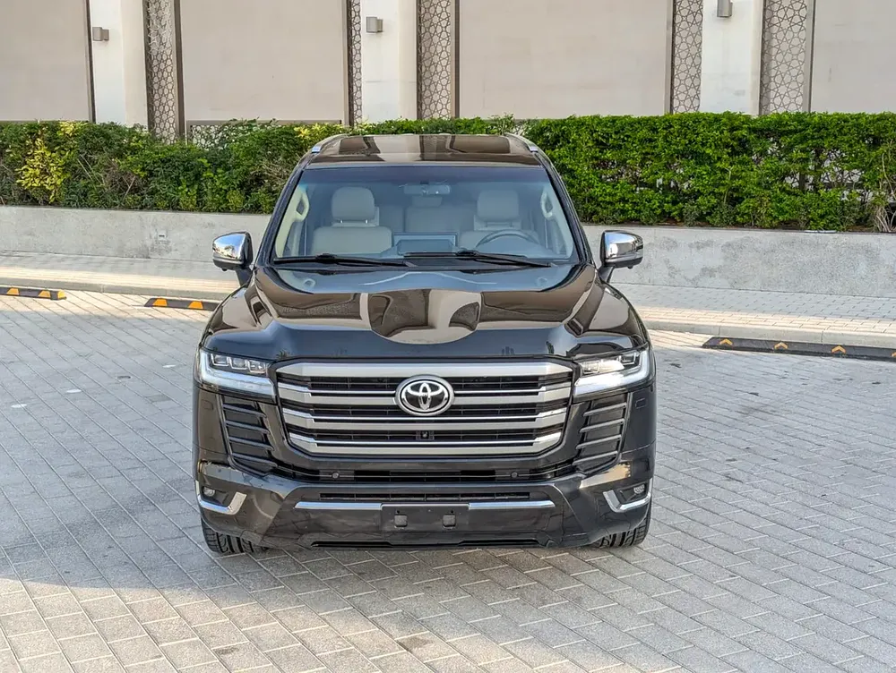 TOYOTA LAND CRUISER 2015 FACELIFTED 2025 FULL OPTION GXR V6 4.0L IN EXCELLENT CONDITION - Image 20