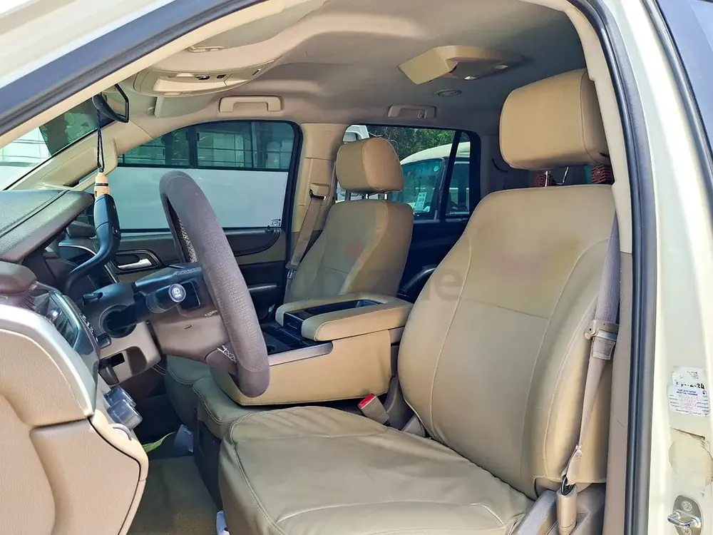 AED 3358/month | 2015 Chevrolet Tahoe  | GCC Specs | Ref#463432 - Image 11
