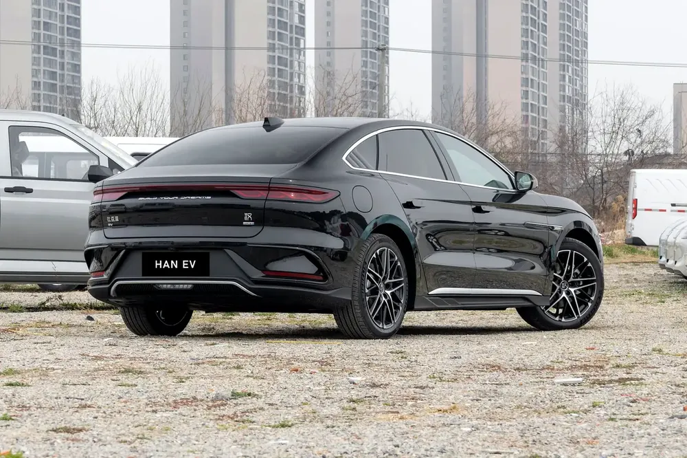 BYD Han EV Radar Flagship 635KM | Luxury Electric Sedan | Jebel Ali Dubai Stock - Image 6