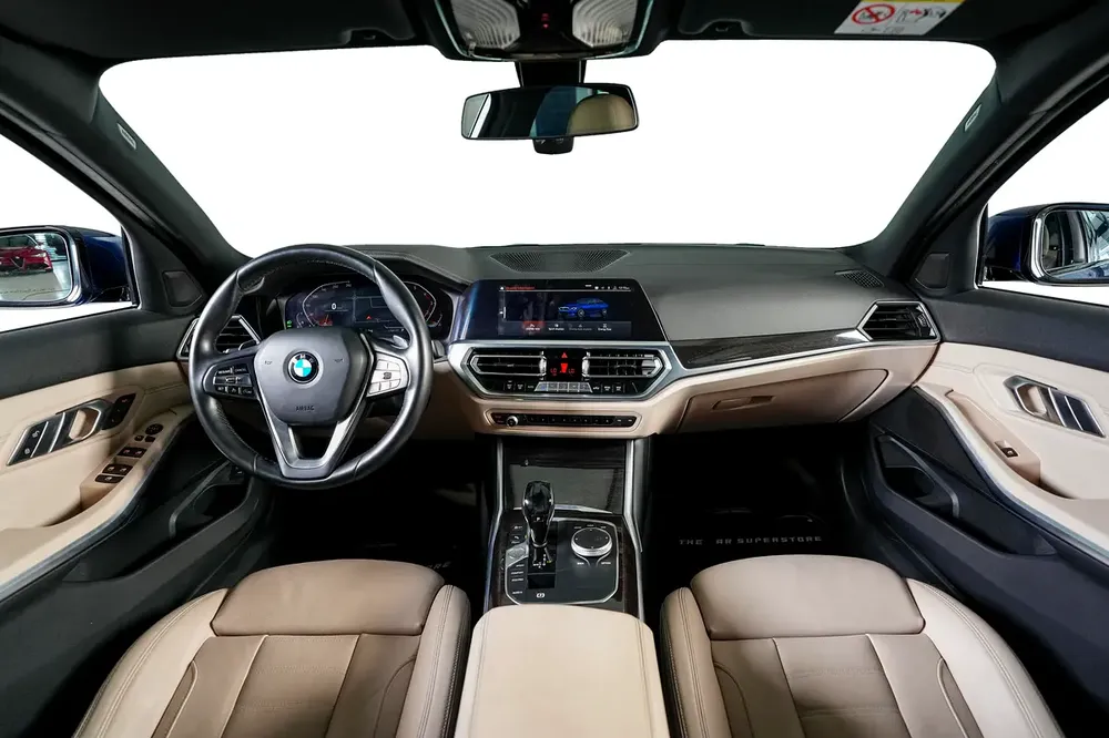 BMW 330i -Luxury line - Under BMW Service contract valid till 2028 - Image 10