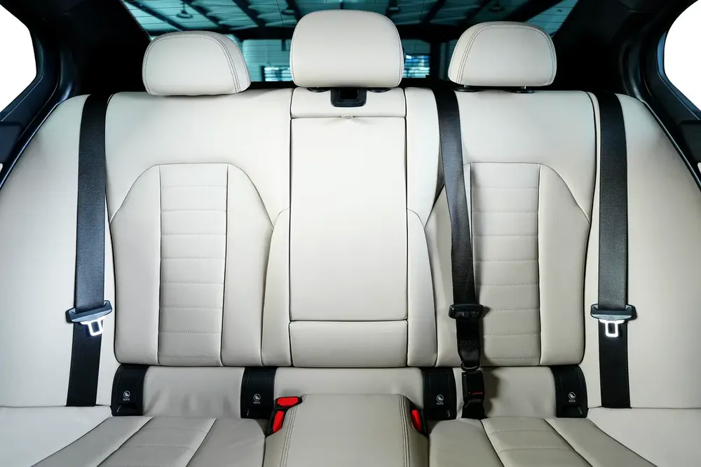 BMW 330i -Luxury line - Under BMW Service contract valid till 2028 - Image 18