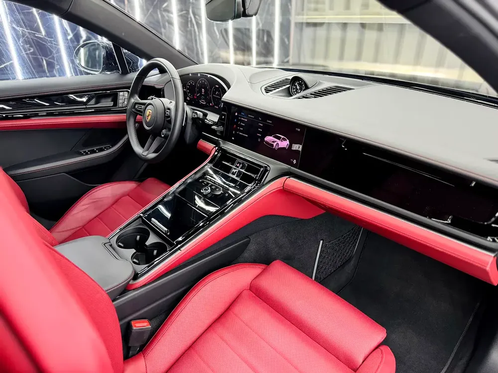 2025 Porsche Panamera 4S E-Hybrid, 2029 Porsche Warranty, Just Been Serviced, Very Low Kms, GCC - Image 11