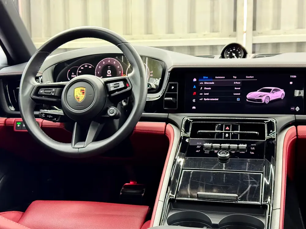 2025 Porsche Panamera 4S E-Hybrid, 2029 Porsche Warranty, Just Been Serviced, Very Low Kms, GCC - Image 14