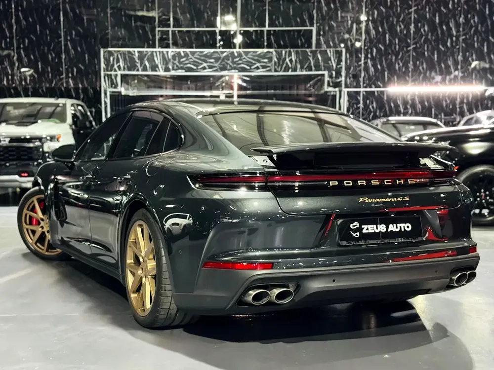 2025 Porsche Panamera 4S E-Hybrid, 2029 Porsche Warranty, Just Been Serviced, Very Low Kms, GCC - Image 6
