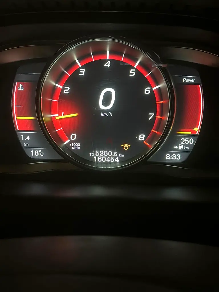 Volvo XC60 T4 2016 GCC Specs - Image 4